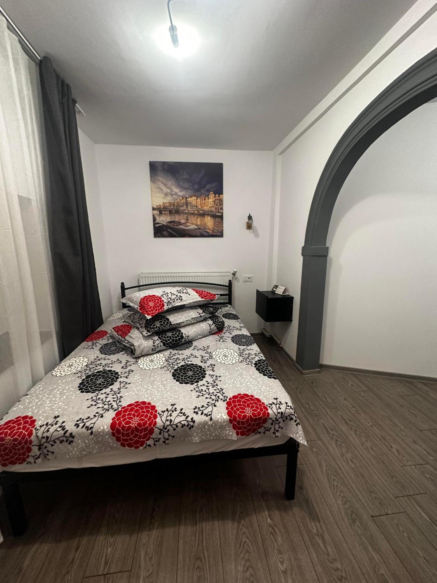 Casa Bucovineana Aparthotel ยาช ภายนอก รูปภาพ